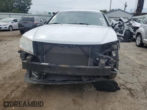 ✅ 2014 Dodge Avenger SE • VIN: 1C3CDZAB0EN229038 • Лот: 72914584. Опубликован ранее на Copart с пробегом 112 516 миль. Бесплатный доступ к архиву аукционных продаж из США и подробный отчёт об истории автомобиля на DreamBid. Изображение 5.