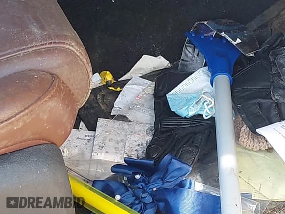 ✅ 2006 Jeep Commander Limited • VIN: 1J8HG58266C170185 • Lot: 42549553. Listed on IAAI with 143,574 mi. Free auction sales archive from the USA and detailed vehicle history report at DreamBid. Image 13.