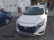 ✅ 2023 Nissan Versa SV • VIN: 3N1CN8EV8PL829528 • Lot: 43267857. Wystawiony na IAAI z przebiegiem 39 849 mil. Bezpłatny archiwum sprzedaży aukcyjnych z USA i szczegółowy raport historii pojazdu na DreamBid. Zdjęcie 12.