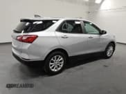 ✅ 2020 Chevrolet Equinox LS • VIN: 2GNAXFEV8L6197414 • Лот: 55846185. Опубликован ранее на Copart с пробегом 105 418 миль. Бесплатный доступ к архиву аукционных продаж из США и подробный отчёт об истории автомобиля на DreamBid. Изображение 3.