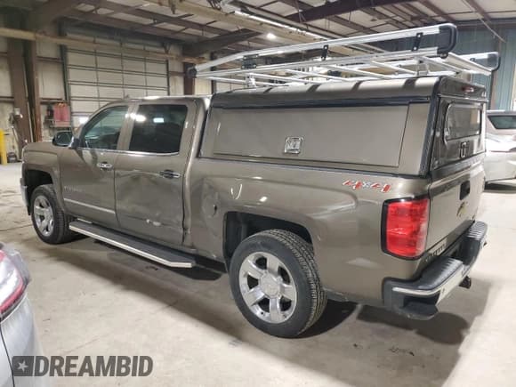 ✅ 2015 Chevrolet Silverado 1500 LTZ • VIN: 3GCUKSECXFG243412 • Lot: 43289105. Wystawiony na Copart z przebiegiem 132 828 mil. Bezpłatny archiwum sprzedaży aukcyjnych z USA i szczegółowy raport historii pojazdu na DreamBid. Zdjęcie 2.