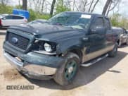 ✅ 2004 Ford F-150 XL • VIN: 1FTPX125X4NB46620 • Lot: 42054647. Wystawiony na IAAI z przebiegiem 157 283 mil. Bezpłatny archiwum sprzedaży aukcyjnych z USA i szczegółowy raport historii pojazdu na DreamBid. Zdjęcie 2.