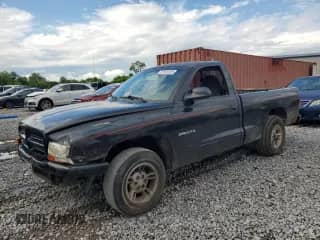 1997 Dodge Dakota z VIN 1B7FL26X9VS201893, wystawiony jako Copart lot #57107225 z przebiegiem 117 652 mil mil oraz Szkoda całkowita • Salvage title. Historia ofert i sprzedaży dostępna na DreamBid. Obrazek 1.