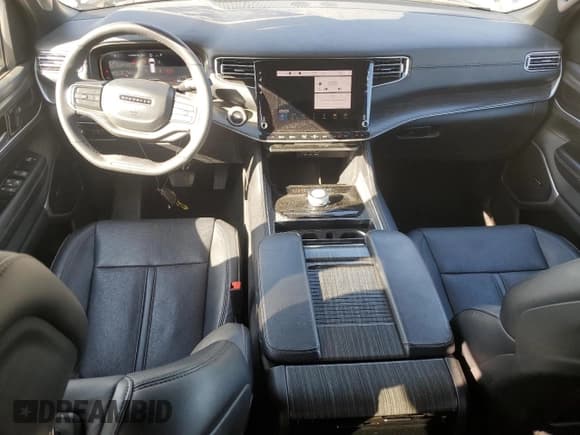 ✅ 2024 Jeep Wagoneer Series II • VIN: 1C4SJUBP5RS126444 • Лот: 50012395. Опубликован ранее на Copart с пробегом 43 102 миль. Бесплатный доступ к архиву аукционных продаж из США и подробный отчёт об истории автомобиля на DreamBid. Изображение 8.