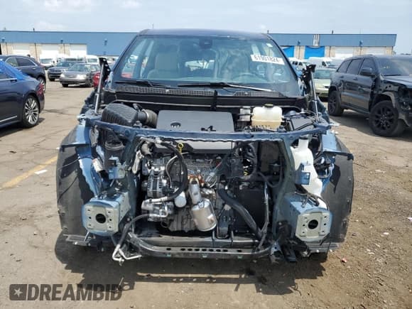 ✅ 2022 Chevrolet Traverse LS • VIN: 1GNERFKW5NJ118988 • Lot: 61901824. Listed on Copart with Not provided. Free auction sales archive from the USA and detailed vehicle history report at DreamBid. Image 5.