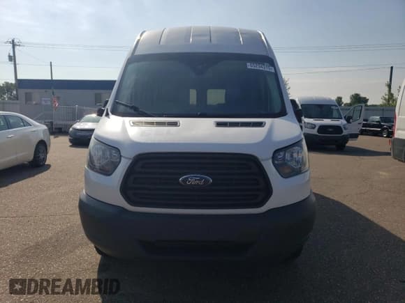 ✅ 2016 Ford Transit Cargo • VIN: 1FTYR3XM8GKB47068 • Lot: 65234315. Listed on Copart with 342,235 mi. Free auction sales archive from the USA and detailed vehicle history report at DreamBid. Image 5.