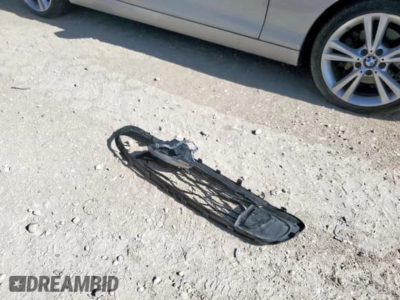 ✅ 2016 FIAT 500X Lounge • VIN: ZFBCFYDT8GP470750 • Лот: 62875395. Опубликован ранее на Copart с пробегом 105 780 миль. Бесплатный доступ к архиву аукционных продаж из США и подробный отчёт об истории автомобиля на DreamBid. Изображение 12.