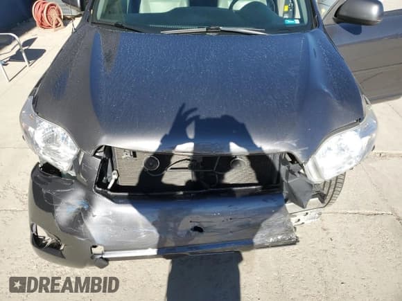 ✅ 2010 Toyota Highlander • VIN: 5TDBK3EH1AS013342 • Lot: 90130005. Listed on Copart with 190,328 mi. Free auction sales archive from the USA and detailed vehicle history report at DreamBid. Image 12.