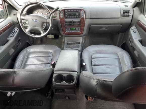 ✅ 2005 Ford Explorer Limited • VIN: 1FMZU75K05UB75083 • Лот: 50503805. Опубликован ранее на Copart с пробегом 120 752 миль. Бесплатный доступ к архиву аукционных продаж из США и подробный отчёт об истории автомобиля на DreamBid. Изображение 8.