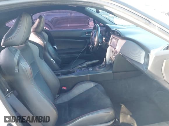✅ 2015 Subaru BRZ Limited • VIN: JF1ZCAC11F8604732 • Lot: 43793593. Listed on IAAI with 112,402 mi. Free auction sales archive from the USA and detailed vehicle history report at DreamBid. Image 5.