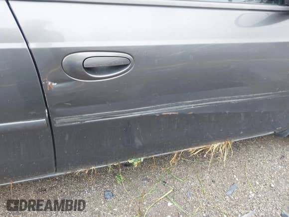 ✅ 2004 Dodge Neon SXT • VIN: 1B3ES56C74D500400 • Lot: 42774545. Wystawiony na IAAI z przebiegiem 301 756 mil mil. Skorzystaj z bezpłatnego archiwum sprzedaży aukcyjnych z USA i zobacz szczegółowy raport historii pojazdu na DreamBid. Zdjęcie 13.