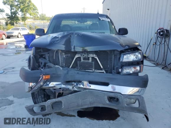 ✅ 2003 Chevrolet Silverado 2500HD LS • VIN: 1GCHC29U53E320515 • Lot: 52513575. Listed on Copart with 194,888 mi. Free auction sales archive from the USA and detailed vehicle history report at DreamBid. Image 5.