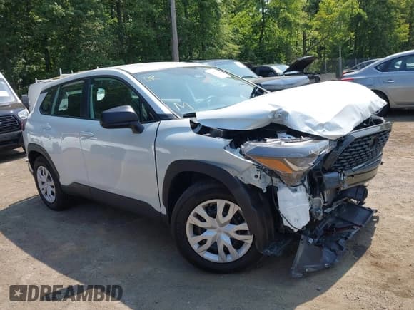 ✅ 2024 Toyota Corolla Cross L • VIN: 7MUAAAAG3RV093387 • Lot: 42406766. Listed on IAAI with 13,598 mi. Free auction sales archive from the USA and detailed vehicle history report at DreamBid. Image 1.