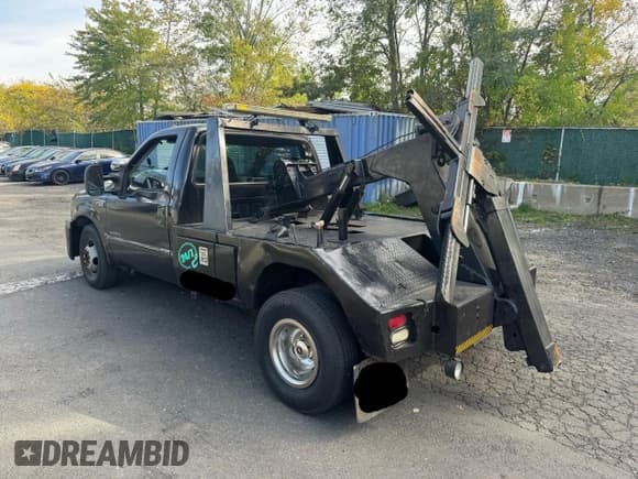 ✅ 2002 Ford F-350 • VIN: 1FDWF36F92EB97631 • Лот: 84070265. Опубликован ранее на Copart с пробегом 90 626 миль. Бесплатный доступ к архиву аукционных продаж из США и подробный отчёт об истории автомобиля на DreamBid. Изображение 3.