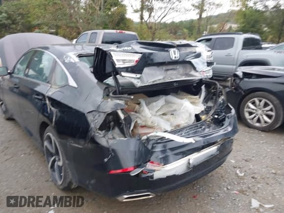 ✅ 2022 Honda Accord Sport • VIN: 1HGCV1F36NA021797 • Lot: 43362306. Listed on IAAI with 44,153 mi. Free auction sales archive from the USA and detailed vehicle history report at DreamBid. Image 6.