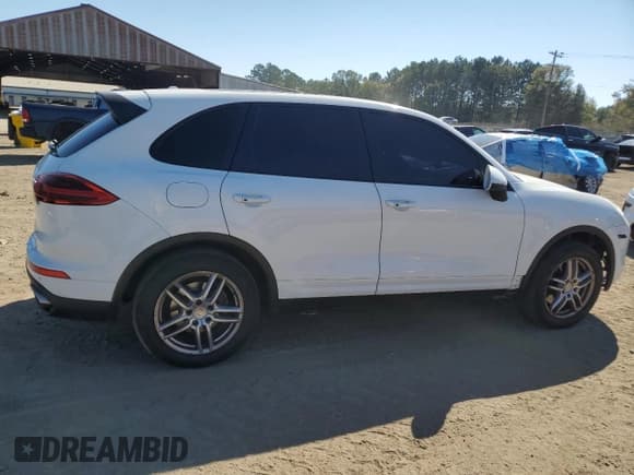 ✅ 2016 Porsche Cayenne • VIN: WP1AA2A27GLA04065 • Lot: 87067175. Wystawiony na Copart z przebiegiem 192 003 mil. Bezpłatny archiwum sprzedaży aukcyjnych z USA i szczegółowy raport historii pojazdu na DreamBid. Zdjęcie 3.