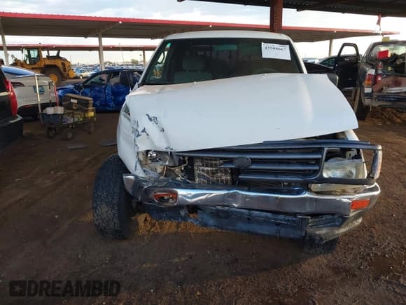✅ 1996 Toyota T100 DX • VIN: JT4UN22DXT0016967 • Lot: 43508667. Listed on IAAI with 335,468 mi. Free auction sales archive from the USA and detailed vehicle history report at DreamBid. Image 11.