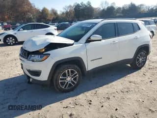✅ 2018 Jeep Compass Latitude • VIN: 3C4NJCBB8JT226052 • Lot: 91655485. Wystawiony na Copart z przebiegiem 52 549 mil. Bezpłatny archiwum sprzedaży aukcyjnych z USA i szczegółowy raport historii pojazdu na DreamBid. Zdjęcie 1.