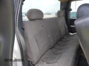 ✅ 2004 Chevrolet Silverado 2500HD • VIN: 1GBHC29U14E274428 • Lot: 42291550. Wystawiony na IAAI z przebiegiem 191 080 mil. Bezpłatny archiwum sprzedaży aukcyjnych z USA i szczegółowy raport historii pojazdu na DreamBid. Zdjęcie 8.