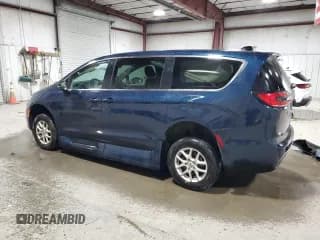 ✅ 2024 Chrysler Pacifica Touring L • VIN: 2C4RC1BG3RR183833 • Lot: 85861275. Wystawiony na Copart z przebiegiem 11 719 mil. Bezpłatny archiwum sprzedaży aukcyjnych z USA i szczegółowy raport historii pojazdu na DreamBid. Zdjęcie 2.