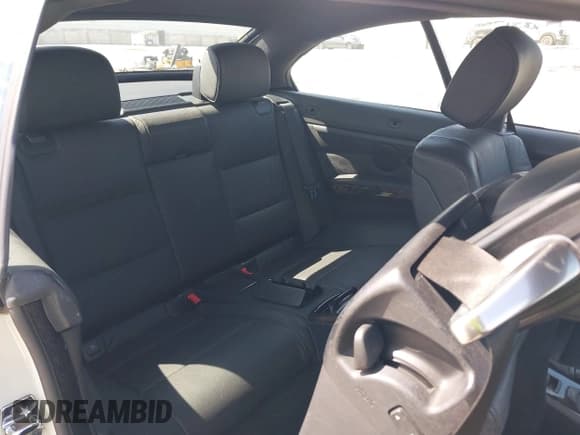 ✅ 2007 BMW 3 Series 335i • VIN: WBAWL73557PX47741 • Lot: 43093678. Listed on IAAI with 85,518 mi. Free auction sales archive from the USA and detailed vehicle history report at DreamBid. Image 8.