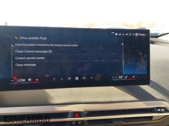 ✅ 2024 BMW iX xDrive50 • VIN: WB523CF06RCR16553 • Lot: 43582026. Wystawiony na IAAI z przebiegiem 15 523 mil. Bezpłatny archiwum sprzedaży aukcyjnych z USA i szczegółowy raport historii pojazdu na DreamBid. Zdjęcie 19.