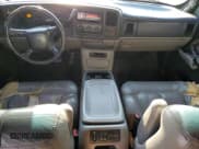 ✅ 2002 Chevrolet Suburban LS • VIN: 3GNEC16T42G306502 • Лот: 80507984. Опубликован ранее на Copart с пробегом 277 514 миль. Бесплатный доступ к архиву аукционных продаж из США и подробный отчёт об истории автомобиля на DreamBid. Изображение 8.