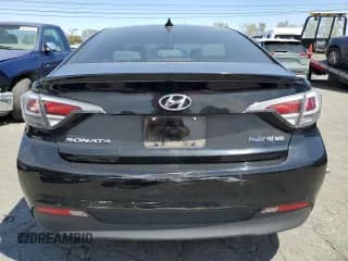 ✅ 2017 Hyundai Sonata SE • VIN: KMHE24L19HA051476 • Lot: 47921523. Listed on Copart with 110,826 mi. Free auction sales archive from the USA and detailed vehicle history report at DreamBid. Image 6.