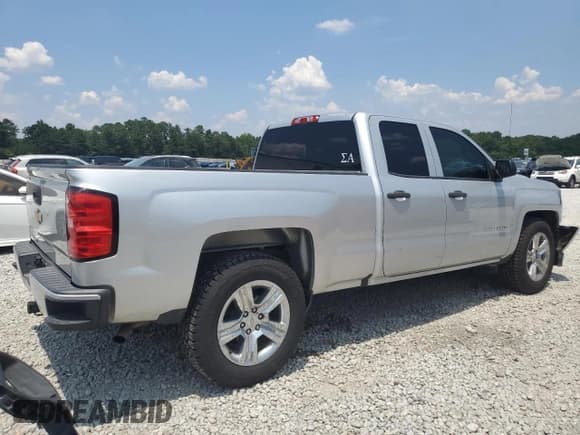 ✅ 2017 Chevrolet Silverado 1500 Custom • VIN: 1GCRCPEH7HZ208955 • Lot: 63666875. Wystawiony na Copart z przebiegiem 151 758 mil. Bezpłatny archiwum sprzedaży aukcyjnych z USA i szczegółowy raport historii pojazdu na DreamBid. Zdjęcie 3.