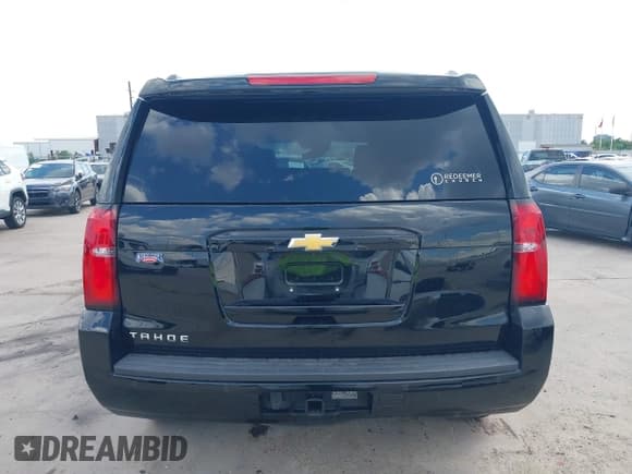 ✅ 2020 Chevrolet Tahoe LT • VIN: 1GNSCBKCXLR299233 • Lot: 43131742. Wystawiony na IAAI z przebiegiem 77 843 mil. Bezpłatny archiwum sprzedaży aukcyjnych z USA i szczegółowy raport historii pojazdu na DreamBid. Zdjęcie 16.