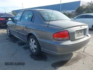 2004 Hyundai Sonata z VIN KMHWF25S84A944266, wystawiony jako IAAI lot #41723386 z przebiegiem 159 849 mil mil oraz . Historia ofert i sprzedaży dostępna na DreamBid. Obrazek 3.