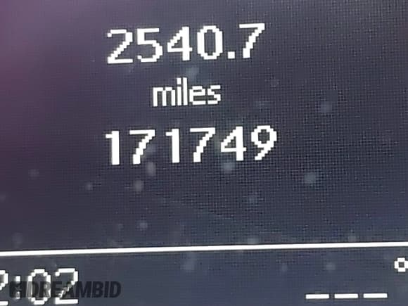 ✅ 2011 Mercedes-Benz C 300 Sport • VIN: WDDGF8BB8BR166099 • Lot: 41871096. Listed on IAAI with 171,749 mi. Free auction sales archive from the USA and detailed vehicle history report at DreamBid. Image 16.