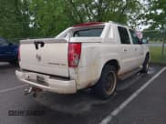 ✅ 2006 Cadillac Escalade EXT • VIN: 3GYEK62N76G203171 • Лот: 42322569. Опубликован ранее на IAAI с пробегом 281 195 миль. Бесплатный доступ к архиву аукционных продаж из США и подробный отчёт об истории автомобиля на DreamBid. Изображение 4.