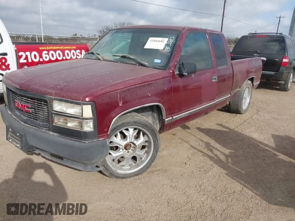 ✅ 1996 GMC Sierra 1500 • VIN: 2GTEC19R8T1553685 • Lot: 41503682. Wystawiony na IAAI z przebiegiem 238 634 mil. Bezpłatny archiwum sprzedaży aukcyjnych z USA i szczegółowy raport historii pojazdu na DreamBid. Zdjęcie 2.