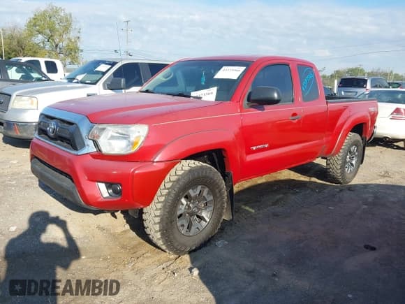 ✅ 2013 Toyota Tacoma • VIN: 5TFUX4EN8DX017988 • Lot: 43373566. Wystawiony na IAAI z przebiegiem 42 379 mil. Bezpłatny archiwum sprzedaży aukcyjnych z USA i szczegółowy raport historii pojazdu na DreamBid. Zdjęcie 17.