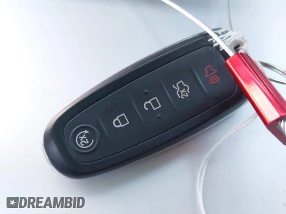 ✅ 2018 Ford Escape Titanium • VIN: 1FMCU0J95JUC09285 • Lot: 43574364. Listed on IAAI with 21,768 mi. Free auction sales archive from the USA and detailed vehicle history report at DreamBid. Image 11.