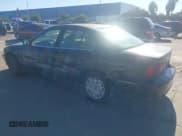 ✅ 2000 Mitsubishi Galant ES • VIN: 4A3AA46G7YE112741 • Lot: 43579717. Wystawiony na IAAI z przebiegiem 180 446 mil. Bezpłatny archiwum sprzedaży aukcyjnych z USA i szczegółowy raport historii pojazdu na DreamBid. Zdjęcie 3.