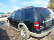 ✅ 2010 Ford Explorer Eddie Bauer • VIN: 1FMEU6EE9AUA25227 • Lot: 43758941. Wystawiony na IAAI z przebiegiem 221 000 mil. Bezpłatny archiwum sprzedaży aukcyjnych z USA i szczegółowy raport historii pojazdu na DreamBid. Zdjęcie 3.