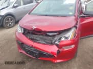 ✅ 2017 Chevrolet Bolt EV LT • VIN: 1G1FW6S0XH4190525 • Lot: 41548490. Wystawiony na IAAI z przebiegiem 54 183 mil. Bezpłatny archiwum sprzedaży aukcyjnych z USA i szczegółowy raport historii pojazdu na DreamBid. Zdjęcie 6.