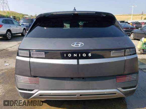 2023 Hyundai Ioniq 5 SEL z VIN KM8KN4AE2PU173545, wystawiony jako Copart lot #64596204 z przebiegiem 28 056 mil mil oraz Szkoda całkowita • Salvage title. Historia ofert i sprzedaży dostępna na DreamBid. Obrazek 6.