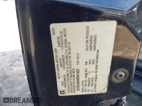 ✅ 1999 Cadillac Escalade • VIN: 1GYEK13R4XR411823 • Lot: 41221246. Wystawiony na IAAI z przebiegiem 184 123 mil. Bezpłatny archiwum sprzedaży aukcyjnych z USA i szczegółowy raport historii pojazdu na DreamBid. Zdjęcie 9.