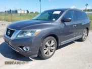 ✅ 2014 Nissan Pathfinder S • VIN: 5N1AR2MMXEC644402 • Lot: 43327559. Listed on IAAI with 197,721 mi. Free auction sales archive from the USA and detailed vehicle history report at DreamBid. Image 2.