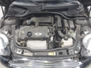 ✅ 2015 MINI Convertible • VIN: WMWZN3C56FT862631 • Lot: 43458065. Wystawiony na IAAI z przebiegiem 98 590 mil. Bezpłatny archiwum sprzedaży aukcyjnych z USA i szczegółowy raport historii pojazdu na DreamBid. Zdjęcie 10.