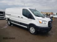 ✅ 2020 Ford Transit Cargo • VIN: 1FTYE1Y87LKA06133 • Lot: 70294424. Wystawiony na Copart z przebiegiem 81 602 mil. Bezpłatny archiwum sprzedaży aukcyjnych z USA i szczegółowy raport historii pojazdu na DreamBid. Zdjęcie 4.
