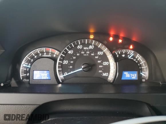 ✅ 2013 Toyota Camry SE • VIN: 4T1BF1FK4DU652975 • Lot: 93092565. Listed on Copart with 96,743 mi. Free auction sales archive from the USA and detailed vehicle history report at DreamBid. Image 9.