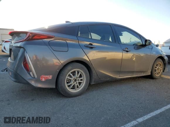 ✅ 2017 Toyota Prius Advanced • VIN: JTDKARFP2H3035986 • Lot: 82609825. Listed on Copart with 157,100 mi. Free auction sales archive from the USA and detailed vehicle history report at DreamBid. Image 3.