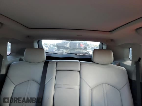 ✅ 2014 Cadillac SRX Luxury Collection • VIN: 3GYFNEE33ES555174 • Lot: 69205315. Listed on Copart with 115,349 mi. Free auction sales archive from the USA and detailed vehicle history report at DreamBid. Image 10.