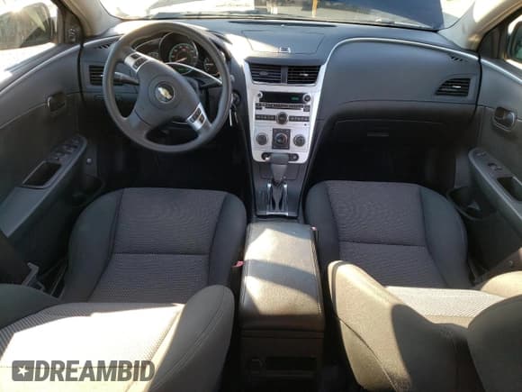 ✅ 2009 Chevrolet Malibu 1LT • VIN: 1G1ZH57BX94182633 • Lot: 82572374. Listed on Copart with 141,247 mi. Free auction sales archive from the USA and detailed vehicle history report at DreamBid. Image 8.