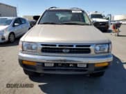 ✅ 1999 Nissan Pathfinder XE • VIN: JN8AR05Y3XW316271 • Lot: 71989454. Wystawiony na Copart z przebiegiem 208 016 mil. Bezpłatny archiwum sprzedaży aukcyjnych z USA i szczegółowy raport historii pojazdu na DreamBid. Zdjęcie 5.