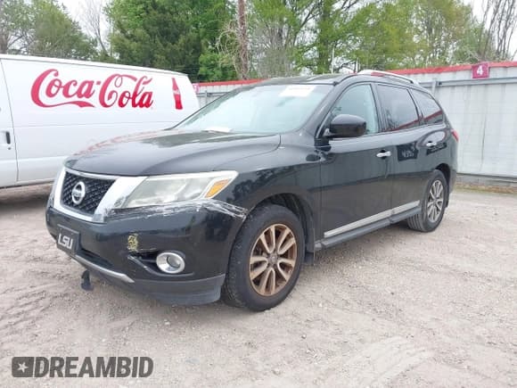 ✅ 2014 Nissan Pathfinder S • VIN: 5N1AR2MN4EC679445 • Lot: 41893251. Listed on IAAI with 189,848 mi. Free auction sales archive from the USA and detailed vehicle history report at DreamBid. Image 2.